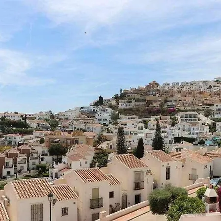 Urb Tropicana, 2 Bedroom شقة